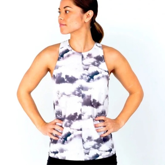 oiselle Tops - Oiselle racerback tank